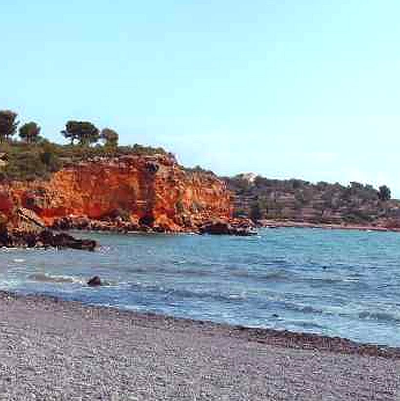 Des kilomètres de criques et de petites plages secrètes et sentiers autour d'Ampolla, locations.groomservicedelta.com